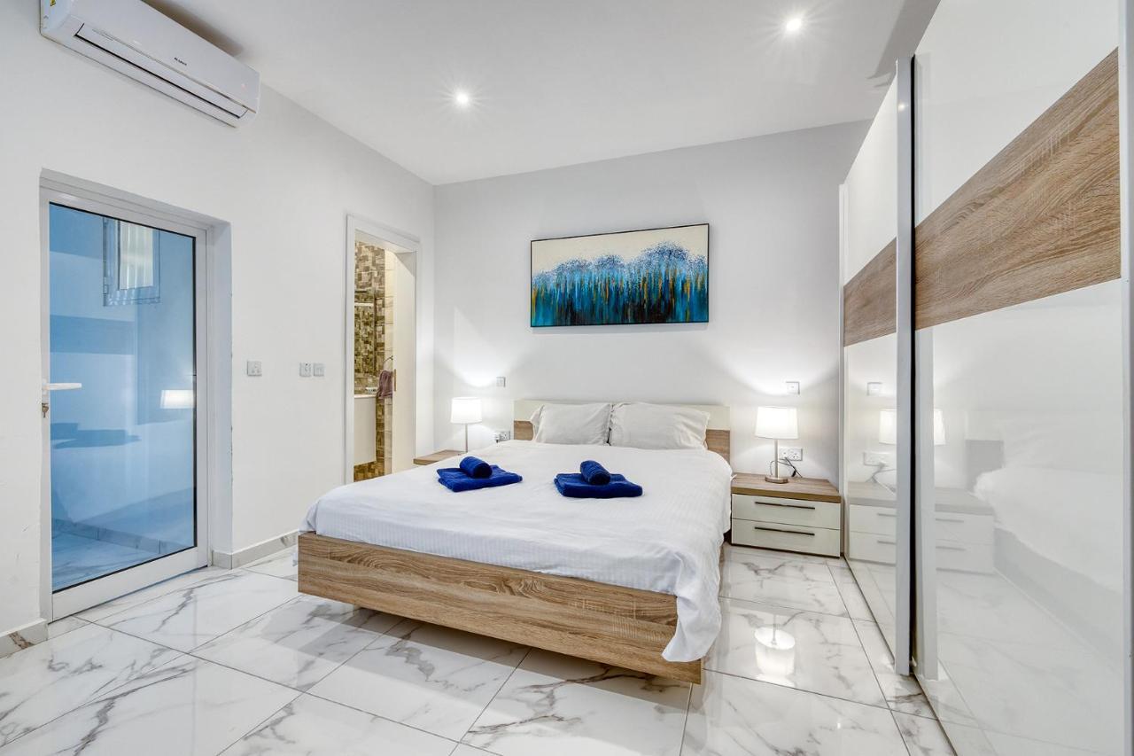 Modern 1Br Apartment, Central Location Слима Экстерьер фото